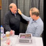Rainn Wilson Instagram - Had some AMAZING connections at the Office Reunion convention! Was feeling sick and had laryngitis and wasn’t able to finish signing for about 487 people (so sorry!) but THE OFFICE FANS ARE THE GREATEST FANS ON EARTH! @BBBaumgartner @CreedBratton
