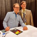 Rainn Wilson Instagram - Had some AMAZING connections at the Office Reunion convention! Was feeling sick and had laryngitis and wasn’t able to finish signing for about 487 people (so sorry!) but THE OFFICE FANS ARE THE GREATEST FANS ON EARTH! @BBBaumgartner @CreedBratton