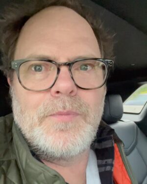 Rainn Wilson Instagram - Happy Ending to the plane story! All became right with the world at last…