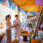 Ranee Campen Instagram - บวงสรวงพระธาตุดอยสุเทพ แม่บุญเรือน โตงบุญเติม ทำบุญสืบชะตา ปล่อยปลาให้ชีวิต🤍 ขอน้อมนำบุญส่งถึงกัลยาณมิตรทุกคนนะคะ🙏🏻✨