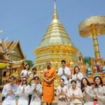 Ranee Campen Instagram - บวงสรวงพระธาตุดอยสุเทพ แม่บุญเรือน โตงบุญเติม ทำบุญสืบชะตา ปล่อยปลาให้ชีวิต🤍 ขอน้อมนำบุญส่งถึงกัลยาณมิตรทุกคนนะคะ🙏🏻✨