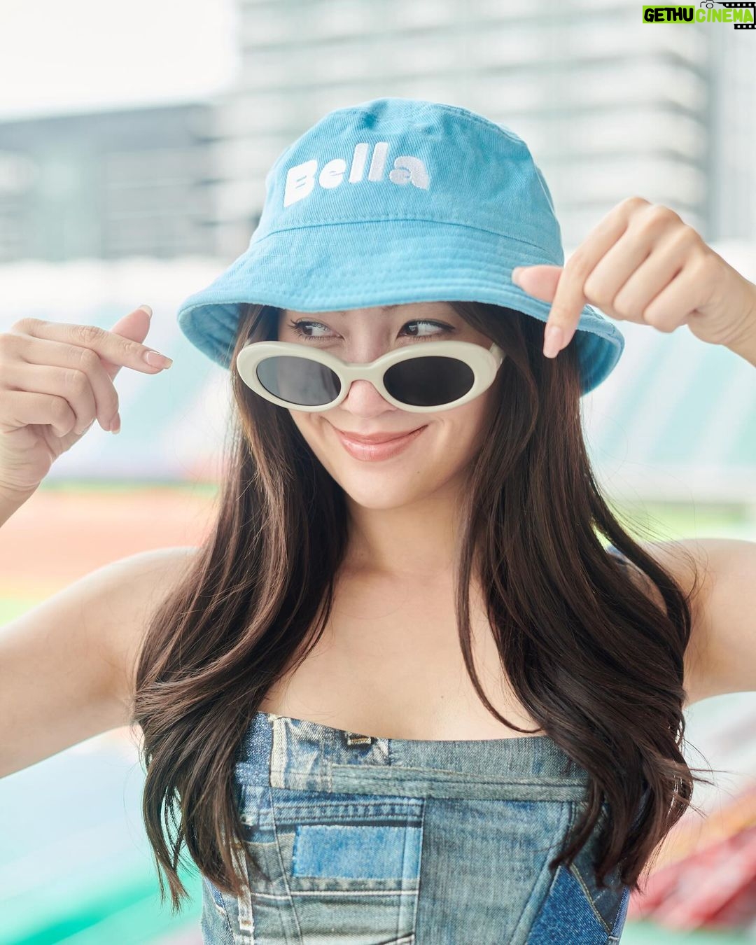 Ranee Campen Instagram - พรุ่งนี้เจอกันน้าา👋🏻🩵 #54ปี3miracles #54ปี3miraclesxbella