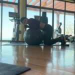 Rashmika Mandanna Instagram - Got in a lil workout on the birthday.. 🥳💃🏻 See how a discipled I am .. @junaid.shaikh88 😋😋 The happy lil dance in the end is after seeing all your love and wishes ❤️❤️ And it’s making me blush blush 🥰🥰❤️ @ncstravels @anantarasirbaniyas #TheWildIsWaiting #AnantaraHotels
