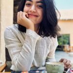 Rashmika Mandanna Instagram - ☀️ + ☕ = Happy Rashmika ❤️ @ncstravels @anantarasirbaniyas #TheWildIsWaiting #AnantaraHotels