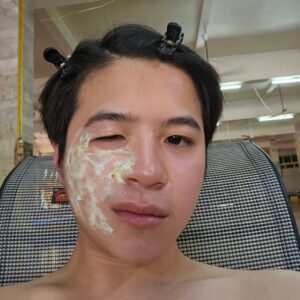 Rathavit Kijworalak Instagram - พี่นาค 4 ( 2024 ) 👻
ขั้นตอนการเข้าสู่ตัวละครติณ
และการเริ่มต้นอดอาหาร เพราะ
ลวดดามปาก กินอะไรบ่ดั้ยยยย
หลอดหยอดน้ำเข้าปากวิธีเดียว
แค่นี้ไม่เห็นภาพต้องไปดู พี่นาค 4
ที่โรงภาพยนต์ !!