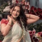 Raveena Daha Instagram - എല്ലാവർക്കും സ്നേഹം നിറഞ്ഞ ഓണാശംസകൾ 🌼🤍✨ #onam #onam23 #raveena #RD Makeup & hair - @alana_makeupstudio Pc - @sathyaphotography3 Jwellery - @gold_copy1486 Stylist: @keziah_costume_stylist Outfits : @beufashions