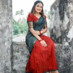 Raveena Daha Instagram – அன்பே நான் பிறந்தது
மறந்திட தோணுதே
உன் ஒரு முகம் உலகமாய்
காணுதே🖤🥰

Half saree set from @nesavu_custamization_designs 😍😍

Shoot for @welcome_talents 
@portfoliosbywelcome_talents 
.
Mua @thiruvathira_makeover_studio_ 
.
Click and edits @sham.ct 
.
Location – Trivandrum

#raveena #raveenadaha #RD