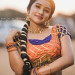 Raveena Daha Instagram – 🧡🥻 

H&M @miss_pretty_makeoverartist 🤍

Pictures @sathishkumarstanly 😍

Beautiful jewellery @rani_bridals_coimbatore ❤️🥰

#raveena #raveenadaha #rd #live #laugh #love