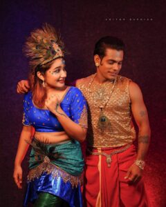 Raveena Daha Instagram - 💙🦚⚜️ Beautiful makeup by @dsmakeoverartistry💙 Pictures by @sathishkumarstanly 😍 Stunning Face painting by @brownnie30 ❤️ #jodi #dance #pictures
