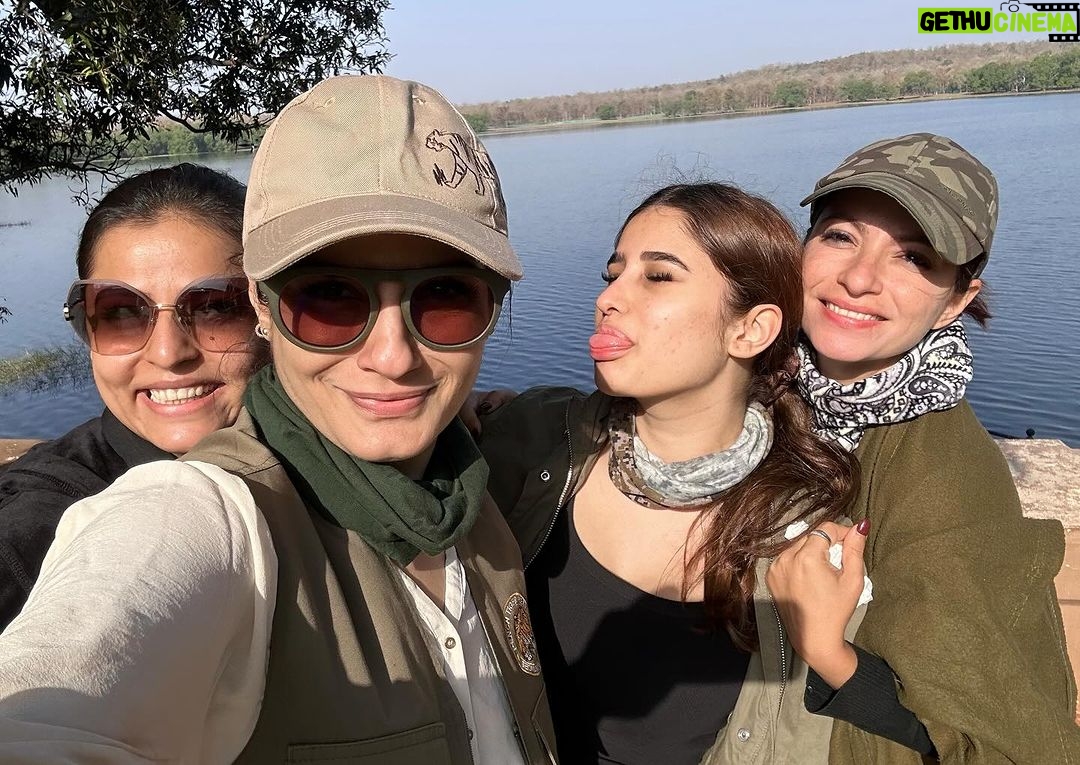 Raveena Tandon Instagram - A trip with the girls ♥️ … my babies , some tigers and a full moon . Can’t get better than this ….