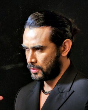 Remy Ishak Instagram - Photoshoot for DIOR 

#dior 

make up @khirkhalid