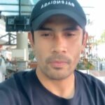 Remy Ishak Instagram – Bro cuba 😂