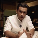 Remy Ishak Instagram – Bercakap tentang Moratorium, sejauh mana kefahaman anda tentang hal ini? Abang percaya masih ada sebilangan umum kurang jelas atau mungkin terkeliru. Hakikatnya, bukan tidak perlu bayar langsung, tetapi hanya menangguh bayaran loan jika sumber pendapatan anda terjejas semasa pandemik Covid 19. Apapun, hubungi bank anda untuk mengetahui informasi lanjut dan tepat. Semoga kita mendapat manfaat daripada penangguhan pembayaran ini. Buatlah keputusan bijak. Waktu sama, terus kekal selamat dan sihat!