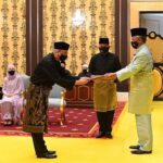 Remy Ishak Instagram – Assalamualaikum Dato Seri @ismailsabri60 , Tahniah  diucapkan atas perlantikan sebagai Perdana Menteri Malaysia yang ke-9.

Di harap Dato Seri sentiasa sihat walafiat, selalu dalam keadaan yang baik dan penuh bersemangat untuk membantu rakyat dan mentadbir negara Malaysia yang tercinta.

Saya mendoakan agar ALLAH SWT memberi kekuatan, ketabahan serta kesabaran kepada Dato Seri sewaktu menjalankan tanggungjawab yang telah di anugerahkan ini. Semoga lancar semuanya. 

Amin amin ya rabb al amin 🤲🏼