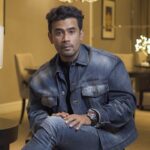 Remy Ishak Instagram - Guys! Abang tau korang tertanya-tanya apa bestnya Ultra Box daripada Astro ni. Jom dengar jap apa Abang nak jawab berkenaan soalan-soalan ultra korang ni. Kalau ada lagi soalan yang korang nak tanya, boleh jek letak kat komen bawah ni. #DahUltraKeBelum #AstroPlugAndPlay #PlugAndPlayIt