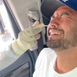 Remy Ishak Instagram – Kali kedua kunjung ke @kumpulan_megaklinik_zahran seksyen 9 Bandar Baru Bangi untuk swab test. Walaupun Kak Long & Abg Long offer team d’org boleh terus dtg ke rumah untuk swab test tu, kita segan la.. rumah bujang je Kak & Abg Long oi… bersepah, banyak sarang labah2. hehe!
.
Apa pun, terima kasih kepada semua team kak long & abg long, 
Sempat juga saya promote @reelax.official hehe!