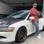 Remy Ishak Instagram – Tumpang bergaya dengan kereta orang😂
Cuba teka kereta apa?