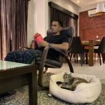 Remy Ishak Instagram – kita nonton movie apa lagi ni Comel?