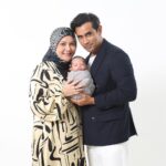 Remy Ishak Instagram – Thank you aunties uncles , acik acik sudi tonton #ohbabyremy 1st Episode tadi , kenalkan Anakanda kami Tuah Alam Remy Ishak 😚 . Doa yang baik baik untuk keluarga kecil kami. 

@remyishak 
@tuah.alam
@newborn.heartshotfocus