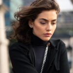 Reyhaneh Parsa Instagram - دی ماه هزارو چهارصد و دو عکاسی با نوید @navid_hsn