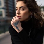 Reyhaneh Parsa Instagram - دی ماه هزارو چهارصد و دو عکاسی با نوید @navid_hsn