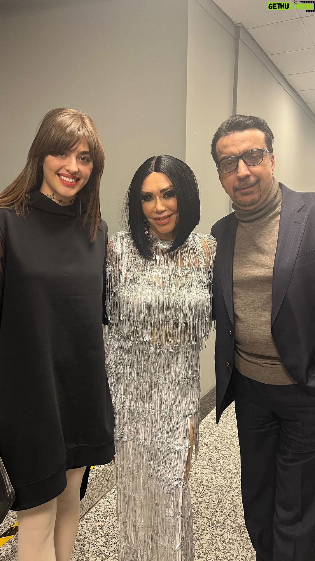 Reyhaneh Parsa Instagram - هفتم فروردین،شبی به یاد ماندنی ;نوروز هزارو چهارصد و سه در استانبول 🕊️🪩🎧 کنسرت شهره و شهرام صولتی عزیز 🤍🤍 Istanbul, Turkey