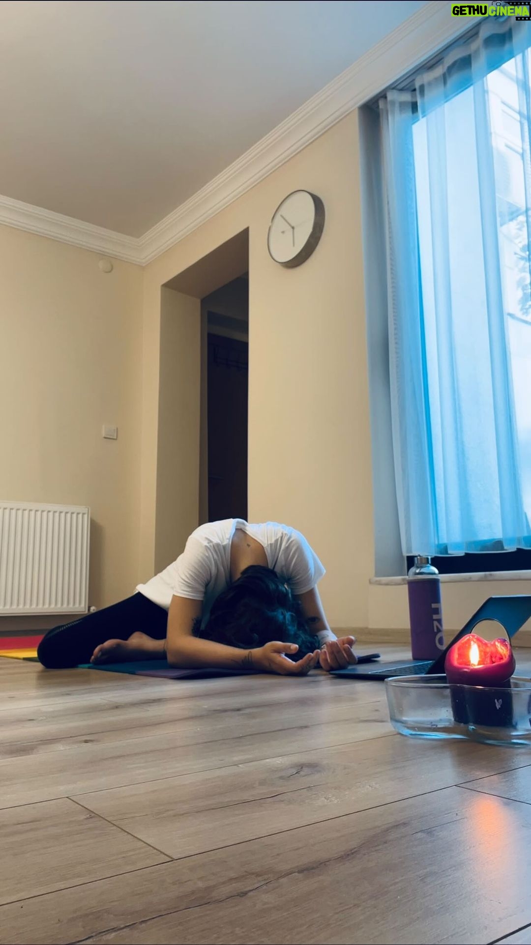 Reyhaneh Parsa Instagram - Yin+flow Online practice