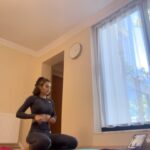 Reyhaneh Parsa Instagram - “Core yoga” Available on YouTube now Check bio‼️ #practiceyoga