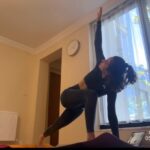 Reyhaneh Parsa Instagram - “Core yoga” Available on YouTube now Check bio‼️ #practiceyoga