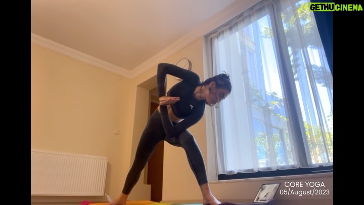 Reyhaneh Parsa Instagram - “Core yoga” Available on YouTube now Check bio‼️ #practiceyoga