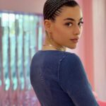 Reyhaneh Parsa Instagram - 💆🏻‍♀️☺️🦋