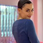 Reyhaneh Parsa Instagram - 💆🏻‍♀️☺️🦋