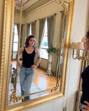 Reyhaneh Parsa Instagram - 🪞🪬