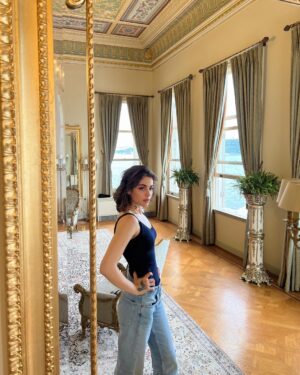 Reyhaneh Parsa Instagram - 🪞🪬