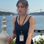 Reyhaneh Parsa Instagram - بر آستانهٔ تسلیم سر بِنِه حافظ که گر ستیزه کنی، روزگار بستیزد