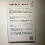 Reyhaneh Parsa Instagram - “Kadınların göç hafızası” Bugün kitle olarak sergi yereyi gittim kendi Sakın ve dileyici versiyonumu oraya buldum İzledip düşündüm Uzakden kendimize baktım Doğru geldik Eminim ben… Değerli kardeşlerim Nilgün hanım bu değerli fırsatı için çok teşekkür ederim kadın eserlerınden tüm temel ve üyeler için takdir ediyorum @kadineserleri 🏳️ 📍 @tutundeposu Depo