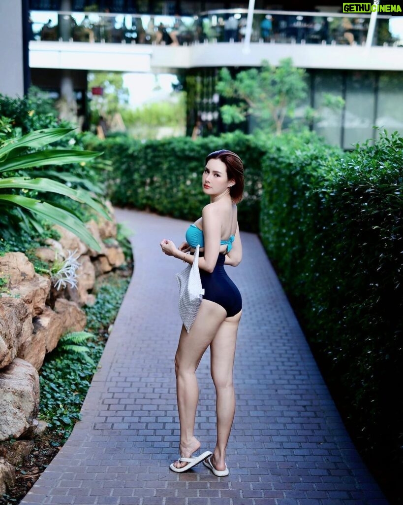 Rhatha Phongam Instagram - แต่เราสาวบางพลี .... Varana Hotel Krabi