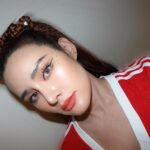 Rhatha Phongam Instagram - แดงไหน ❤️🫶🏻