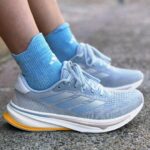 Rhatha Phongam Instagram - พาน้องคนใหม่มาใส่ jog สีฟ้าใส่ละเหมือนนางฟ้า #AdidasSupernova #Adidasrunning #Adidasthailand สวนเบญจกิตติ - Benjakitti Park