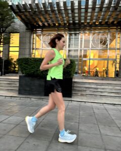 Rhatha Phongam Instagram - พาน้องคนใหม่มาใส่ jog สีฟ้าใส่ละเหมือนนางฟ้า #AdidasSupernova #Adidasrunning #Adidasthailand สวนเบญจกิตติ - Benjakitti Park