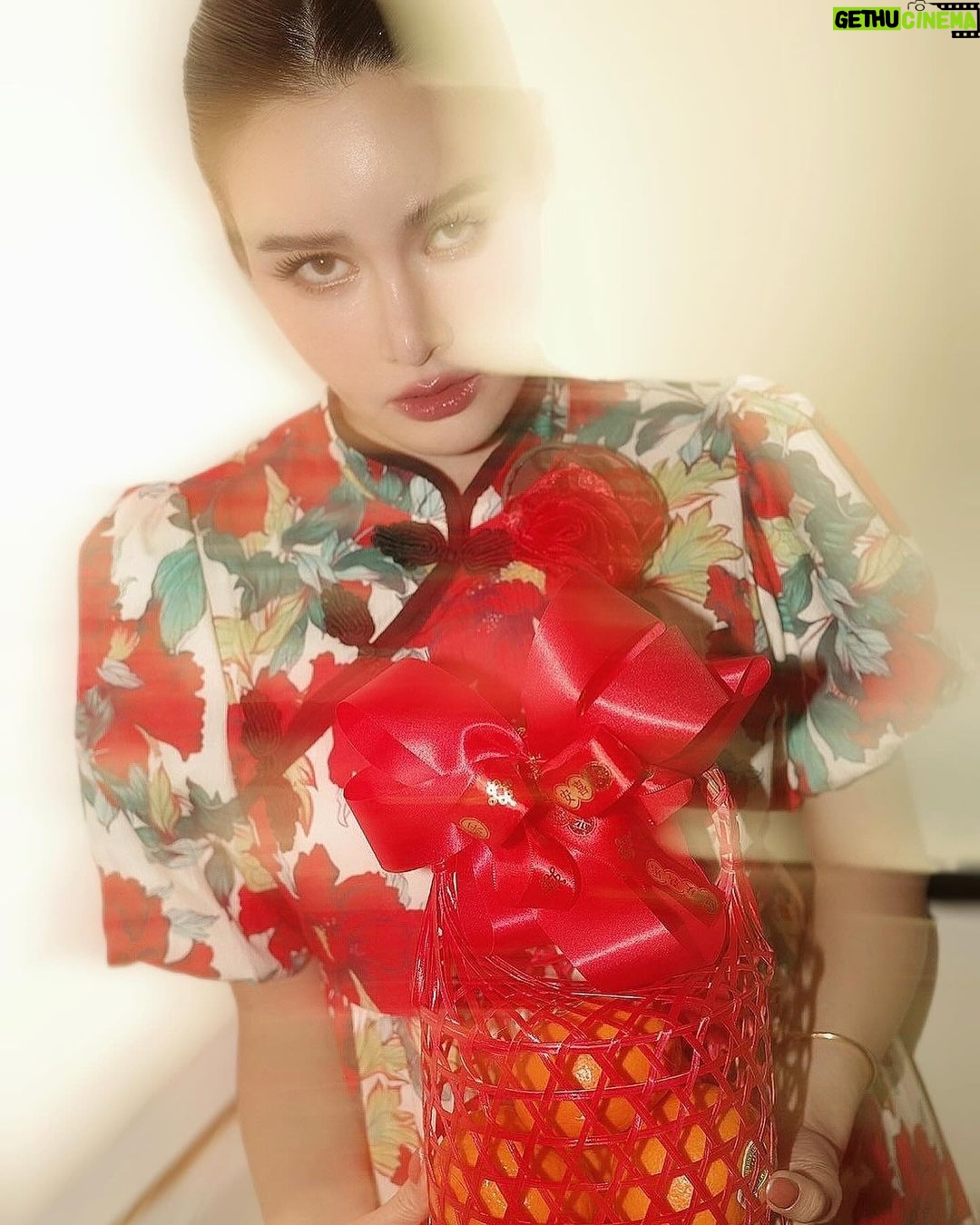 Rhatha Phongam Instagram - 新年快樂 恭喜发财 🎊🐲