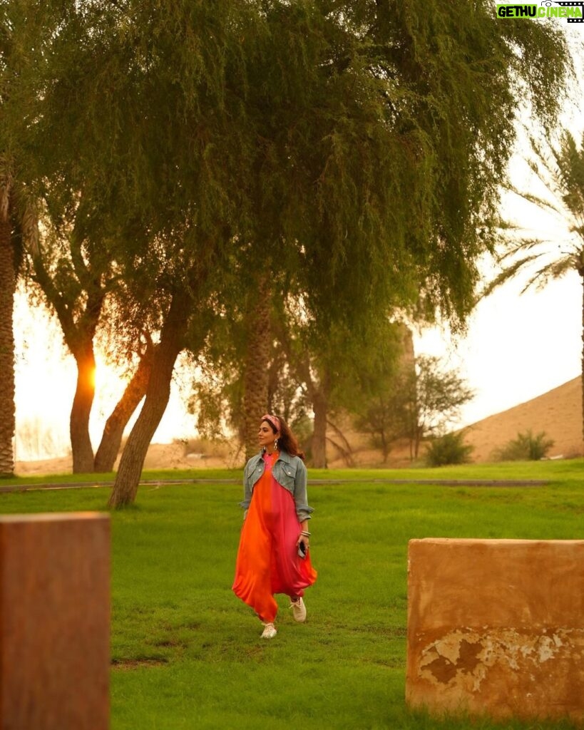 Riddhi Dogra Instagram - Been there Dune That ☀️🏝️🏜️ #terrasolisbytomorrowland 🐪 Outfit @monaandvishu @viralmantra Jacket @zara Jewellery: @rooh_india_ Stylist: @stylebysaachivj Team: @sanzimehta777 Terra Solis Dubai