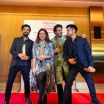 Riddhi Dogra Instagram - Best Actor Female in a Web series - Nusrat for Asur Gratitude to @adgully for the honor. I love Nusrat and also love how much love everyone gives this character. Let me call it the character that keeps giving!!! 🥰🥰🥰 Thank @creativegaurav for creating the show. And thank you @sen_oni for making me get to know and imbibe Nusrat ! Thank you @officialjiocinema for being fabulous!! And cheers to you talented bunch @hindujasunny @amolparashar @naveenkasturia