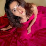 Riddhi Dogra Instagram - There is no bliss in the finite. Bliss is only in the Infinite. Eternal bliss can be had only from the eternal Self. To know the Self is to enjoy eternal bliss and everlasting peace. Self-realisation bestows eternal existence, absolute knowledge, and perennial bliss.