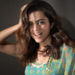 Riddhi Dogra Instagram – 🩵🤍💚
Outfit @lapink_by_knareshkumar
📸 @deepak_das_photography
Styling @ananyaarora2013
Hair- @sunny_hairr
Makeup up- @monashairandbeauty
