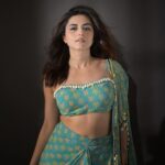 Riddhi Dogra Instagram - 🩵🤍💚 Outfit @lapink_by_knareshkumar 📸 @deepak_das_photography Styling @ananyaarora2013 Hair- @sunny_hairr Makeup up- @monashairandbeauty