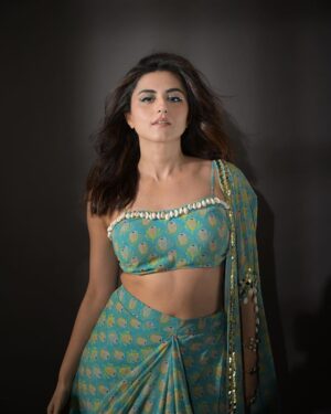 Riddhi Dogra Instagram - 🩵🤍💚
Outfit @lapink_by_knareshkumar 
📸 @deepak_das_photography 
Styling @ananyaarora2013 
Hair- @sunny_hairr 
Makeup up- @monashairandbeauty