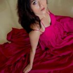 Riddhi Dogra Instagram - There is no bliss in the finite. Bliss is only in the Infinite. Eternal bliss can be had only from the eternal Self. To know the Self is to enjoy eternal bliss and everlasting peace. Self-realisation bestows eternal existence, absolute knowledge, and perennial bliss.