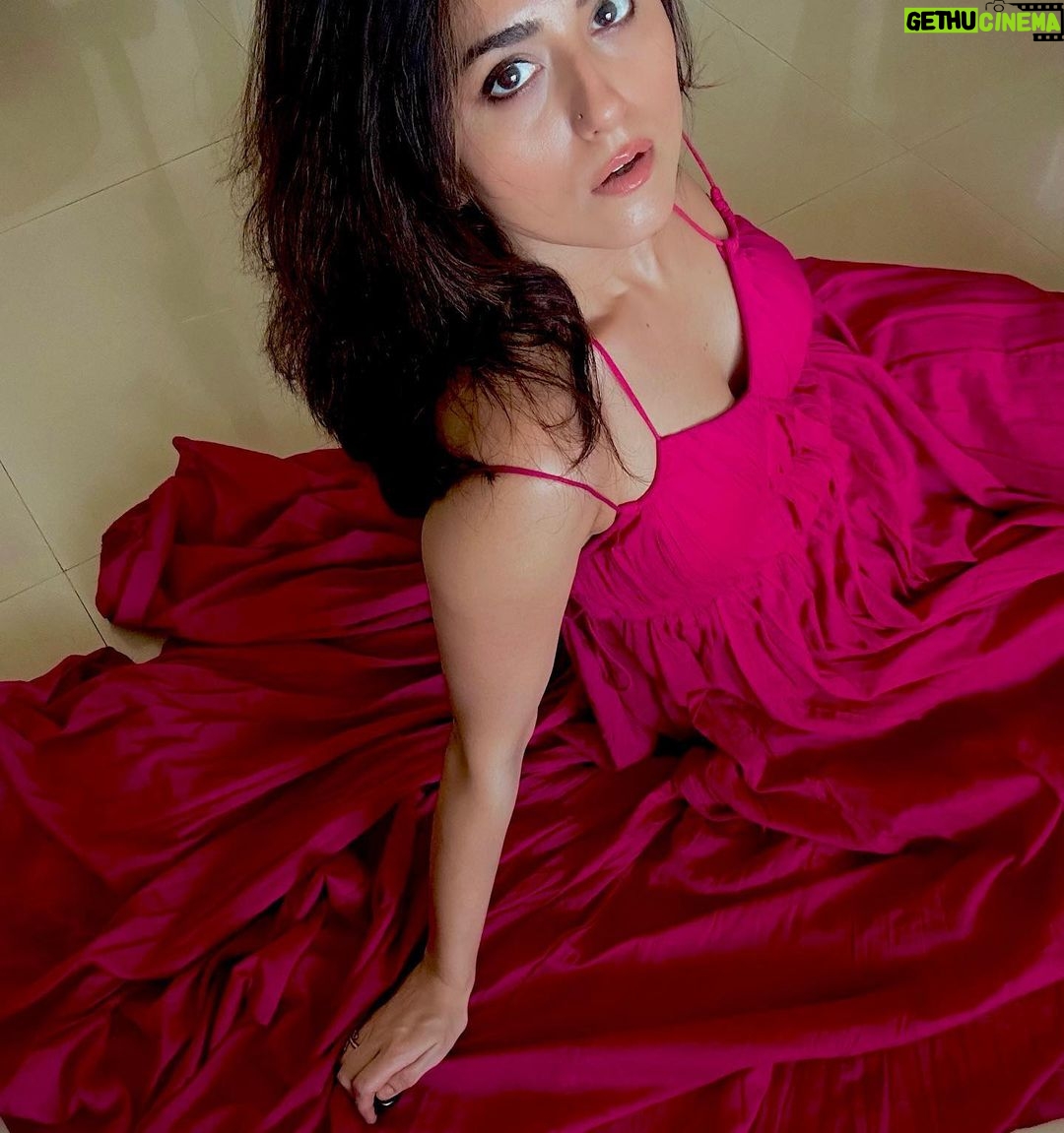 Riddhi Dogra Instagram - There is no bliss in the finite. Bliss is only in the Infinite. Eternal bliss can be had only from the eternal Self. To know the Self is to enjoy eternal bliss and everlasting peace. Self-realisation bestows eternal existence, absolute knowledge, and perennial bliss.