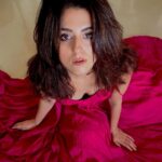 Riddhi Dogra Instagram - There is no bliss in the finite. Bliss is only in the Infinite. Eternal bliss can be had only from the eternal Self. To know the Self is to enjoy eternal bliss and everlasting peace. Self-realisation bestows eternal existence, absolute knowledge, and perennial bliss.